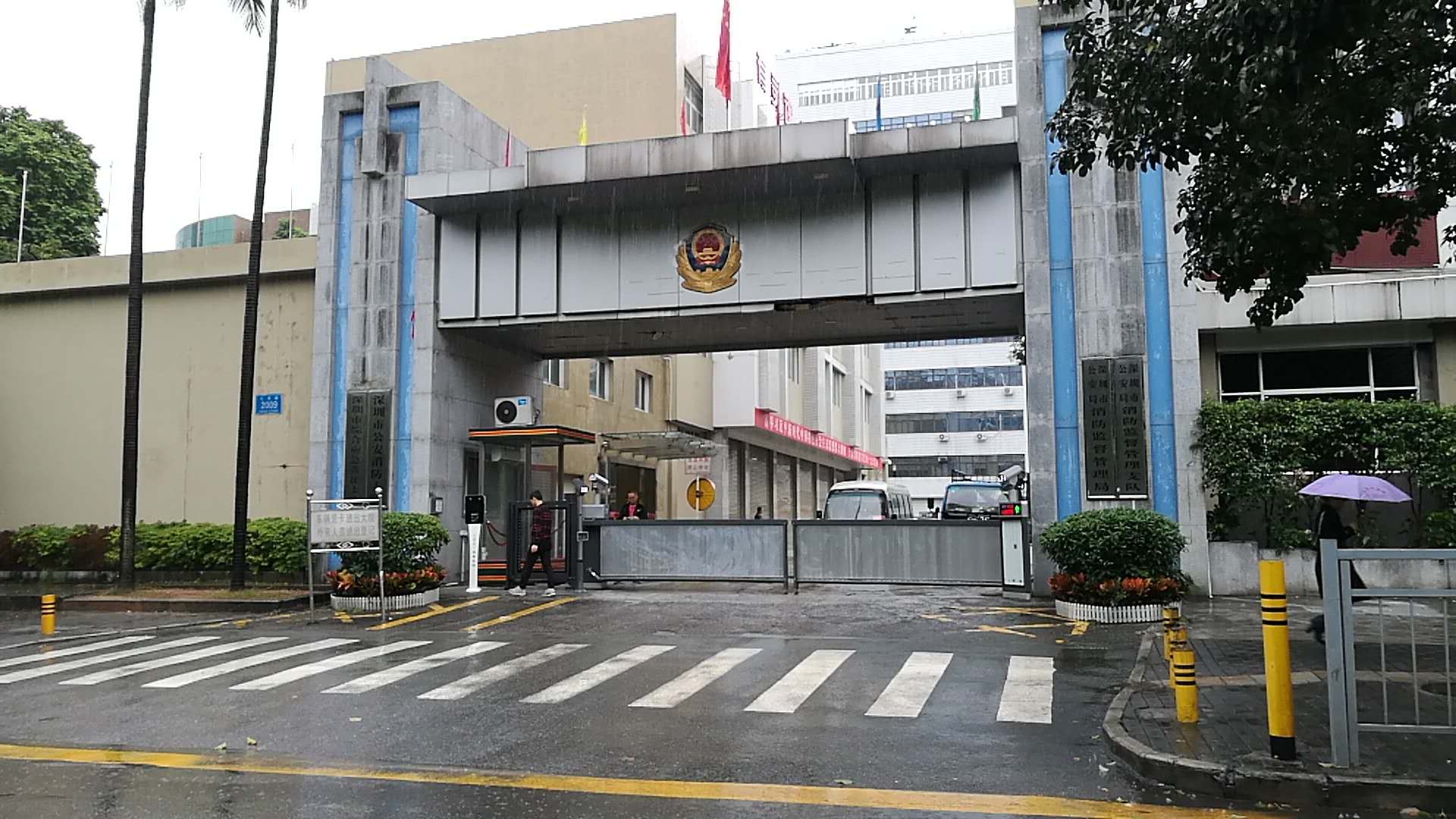 深圳消防总局广告道闸系统现场案例