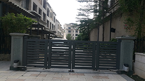 半山道折叠门
