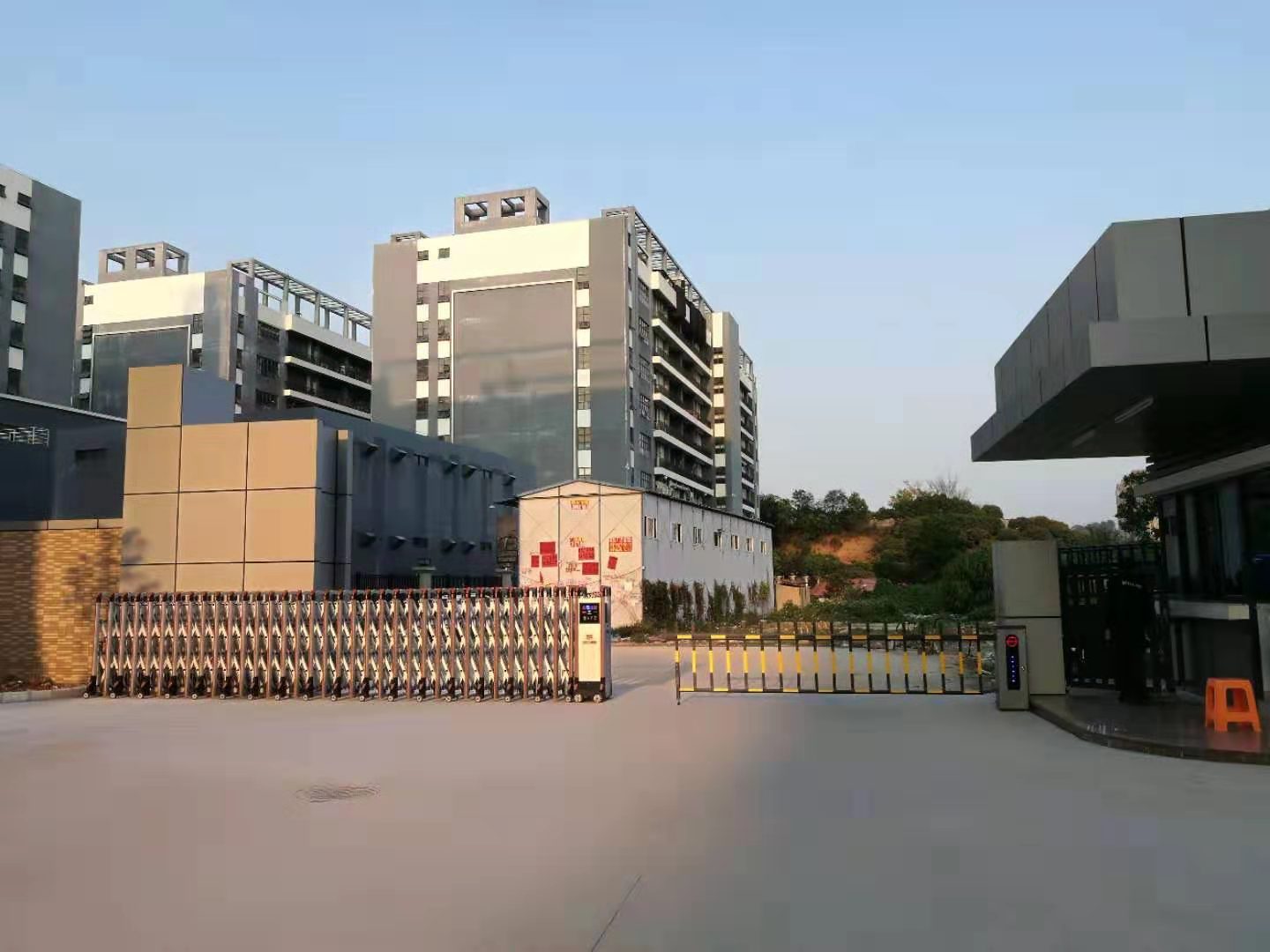 金麒珠宝园